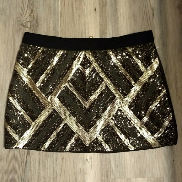 EUC Sequin Mini Skirt - Picture 1 of 3